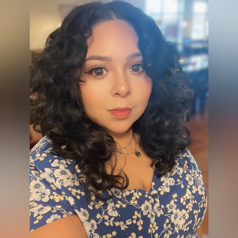 Meet your Posher, Deandra